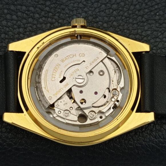 Vintage 1990 Arabic Citizen Automatic Mens Gold Watch W/daydate & Silver accents - Picture 9 of 10